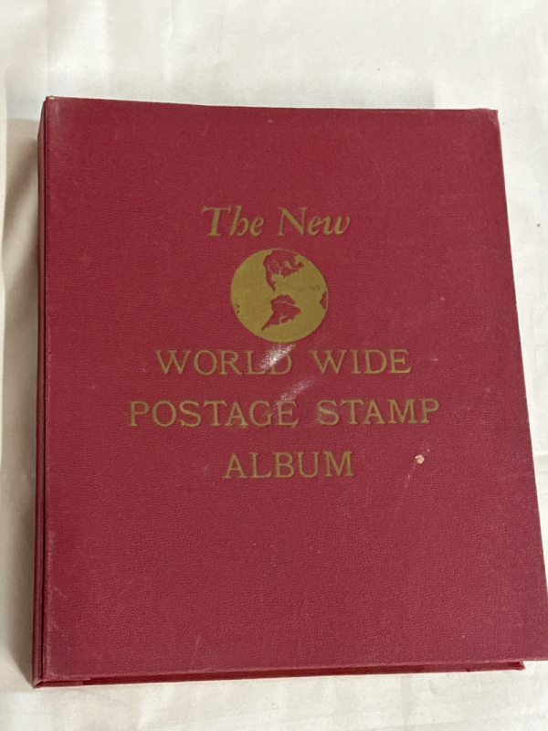 Vintage Minkus THE NEW WORLD WIDE POSTAGE STAMP ALBUM Partially Filled With Stamps Collectible Album