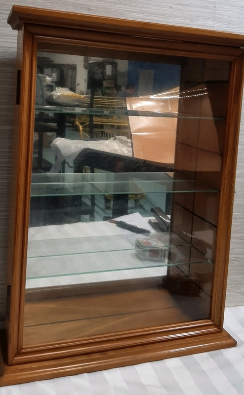 Vintage Display Cabinet 21.5" X 15.75" X 4.75"