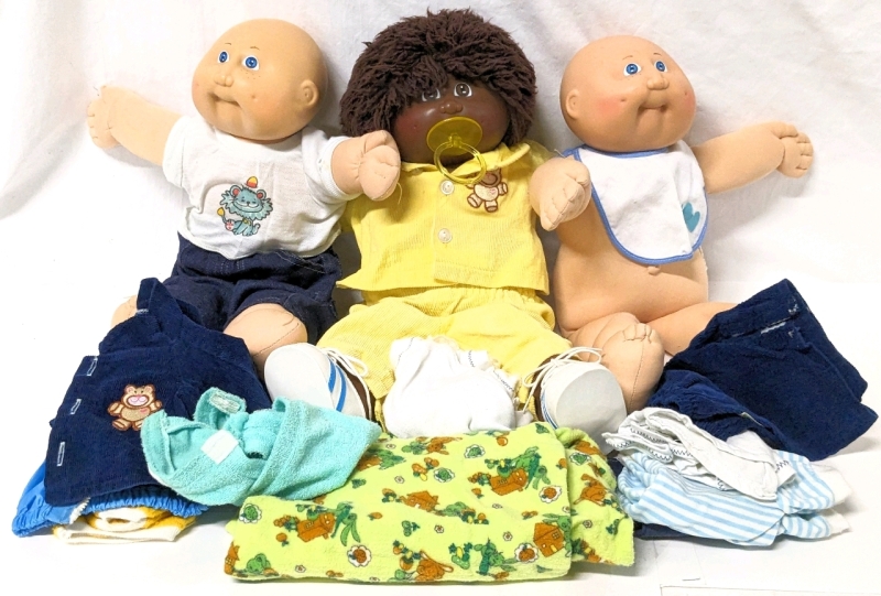 3 Vintage 1982 | CABBAGE PATCH KIDS Dolls (15" Tall) & Assorted Clothes