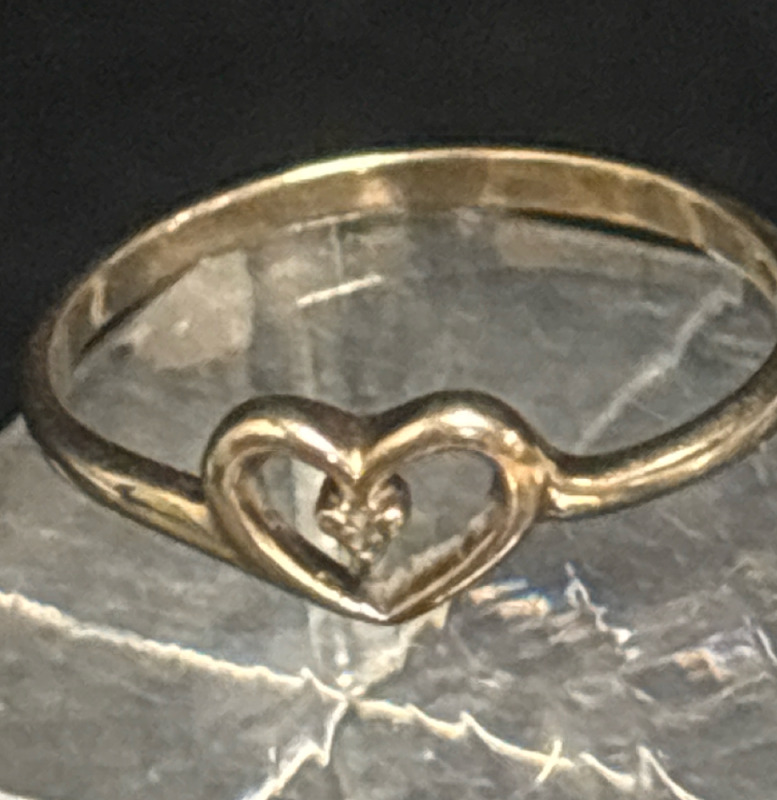 10K Yellow Gold Open Heart Ring Diamond Accent Stamped