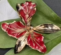 Lovely Large Vintage Enamel & Rhinestone Brooch | 2.5" x 2.75"