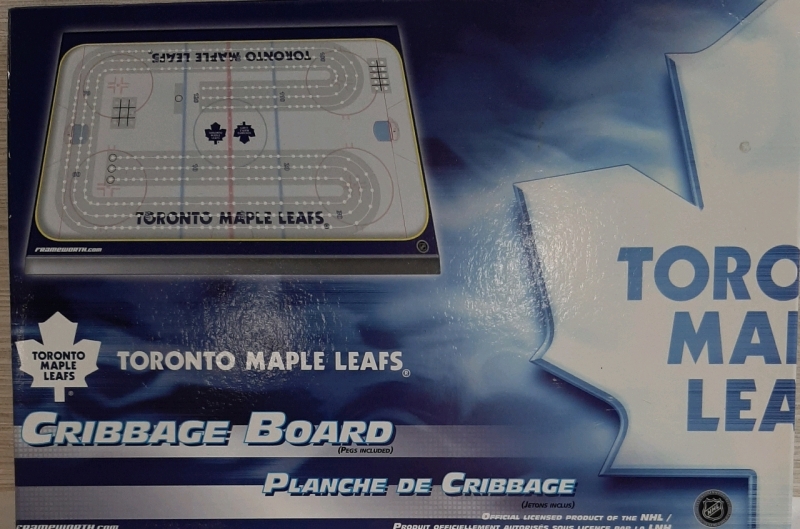 Toronto Maple Leafs Cribbage Board Excellent condition