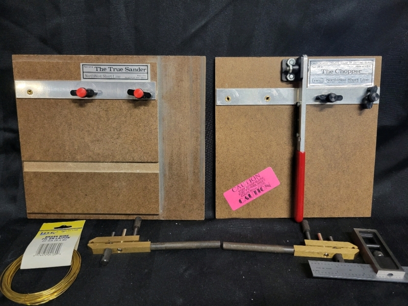 North West Short Line - The Chopper & The True Sander With Clamps, Measuring Tool And Brass Wire