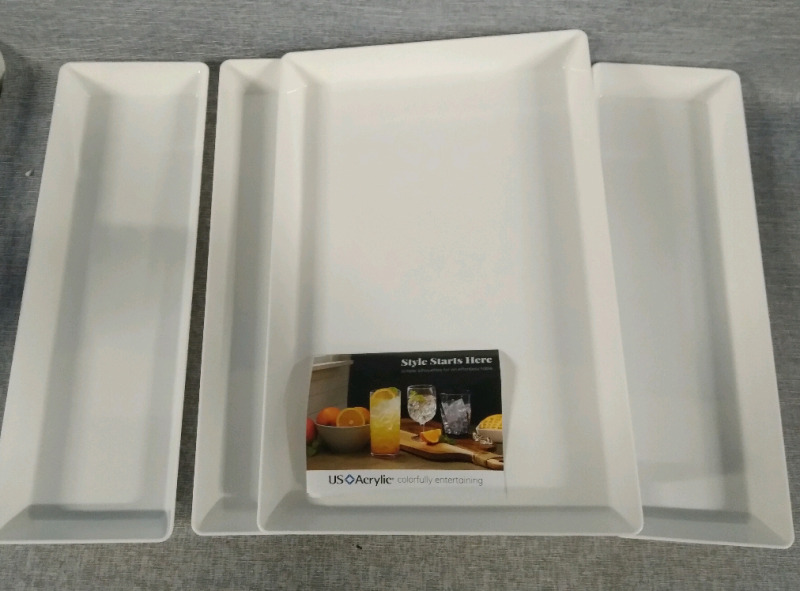 New - US Acrylic Drinkware 4-Piece Tray Set , White