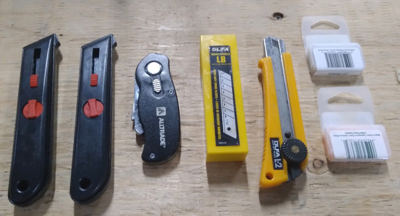 4 Different Box Cutters & Extra Blades