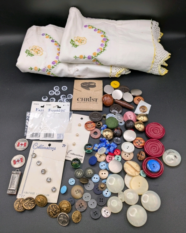 Vintage Sewing Treasures & More: Assorted Buttons, 2 Gorgeously Hand-Embroidered Pillowcases, 2x Circulated 2015 50-Year Commemorative Quarters, Mini Harmonica Charm +