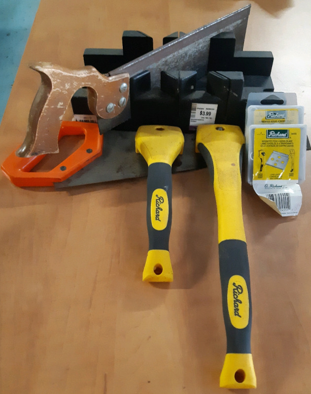 Assorted Tool Lot | Includes But Isnt Limited To; 2 Hand Saws & a Mitre Box + 2 Richard Paint Scrappers From ( 10" - 14" )