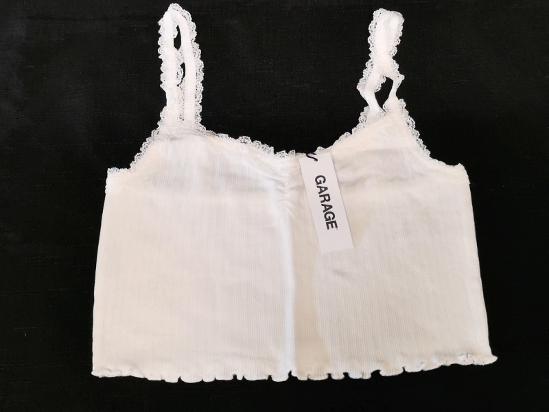 New Garage sz Small Lace Trim Sweetheart Cami - White