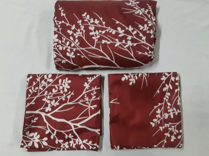 New Blanket & 2 Pillowcase Set | Burgandy Color With White Tree Design