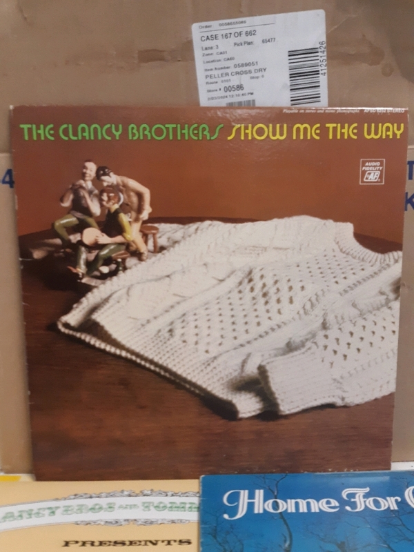 40+ Counrty Vinyl Reccords ( Assorted Artists ) Includes The Clancy Brothers