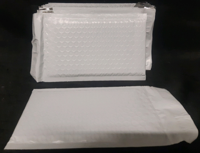 13 New | Bubble Mailers ( 9" x 5" )