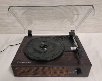 WOCKODER Turntable for Vinyl Records w/Built-In Speakers , Belt-Driven . Support 3-Speed, Bluetooth Wireless Playback, Headphone, AUX-in, RCA Line .
