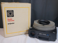 Vintage Kodak Carousel Auto-Focus Projector 760H . No Power Cord, untested
