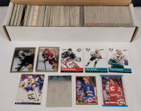 1990s - 2000 NHL Hockey Trading Card Singles , 450+ Cards