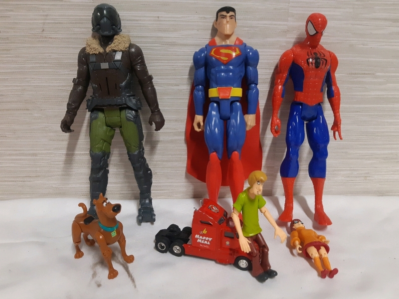 6 Figurines & 1 McDonalds Happy Meal Truck | 3 1 Foot Tall Figures Vulture, Spiderman & Superman | 3 Scooby Doo Figures Shaggy, Velma & Scooby Doo From 4" - 5.5" Tall