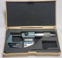 Mitutoyo No. 293-761-30 Digital Micrometer With Box . Requires Battery , Not Tested