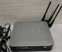 Links Wireless-N Access Point WAP4400N MO9008101584 Powers Up