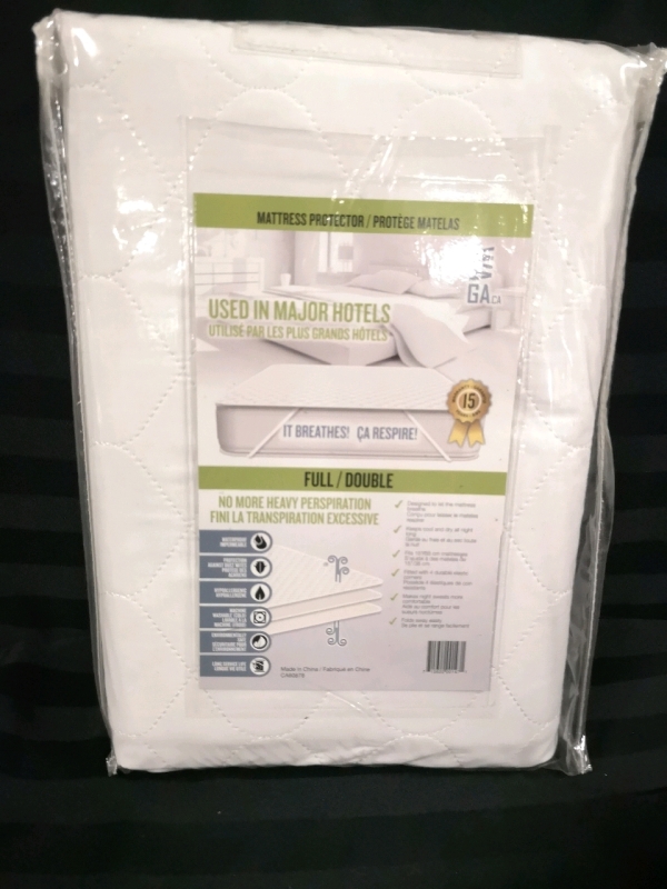 New Double / Full Mattress Protector