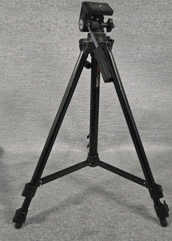 Focal | Heavy Duty Adjustable Height Tripod Stand ( From 20" - 54" )