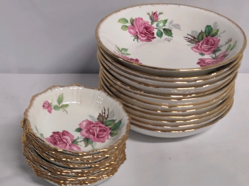 21 Vintage Royal Stafford Bowls Berkeley Rose Pattern - Made in England