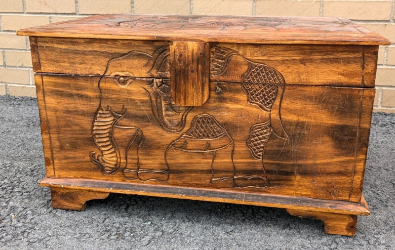 Absolutely Fantastic Lightweight Carved Wooden Elephant Chest | 23.5" x 15.4" x 13.5"