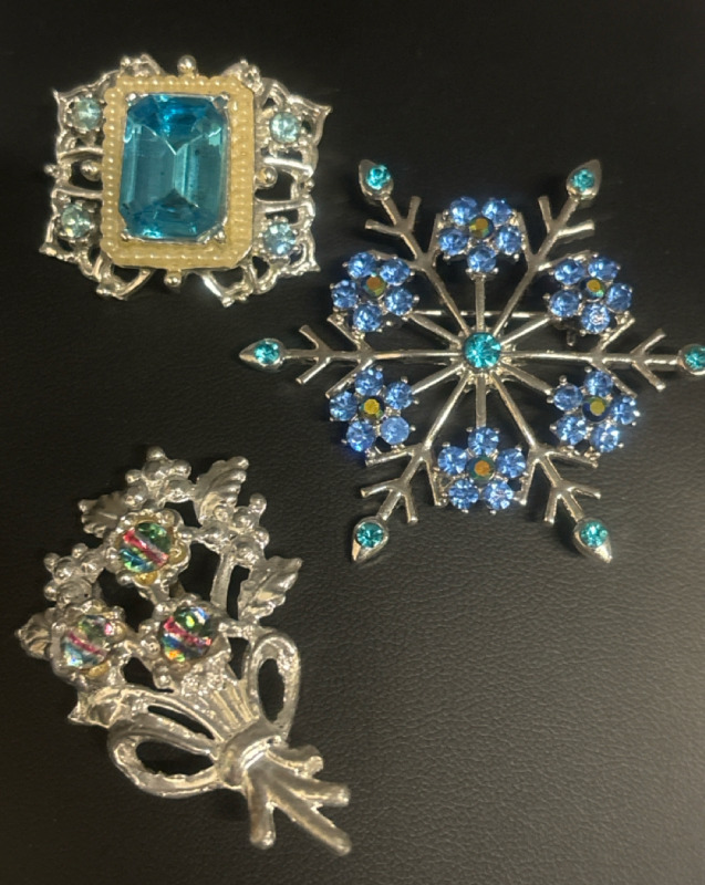 Three Vintage Brooches Rhinestones in Blue