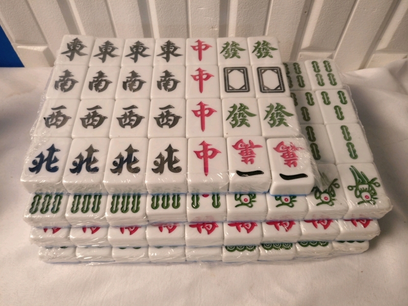 New Set of 136 Mah Jong Tiles