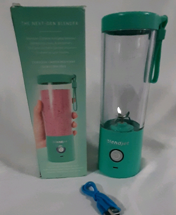 NEW Blendjet Portable Blender