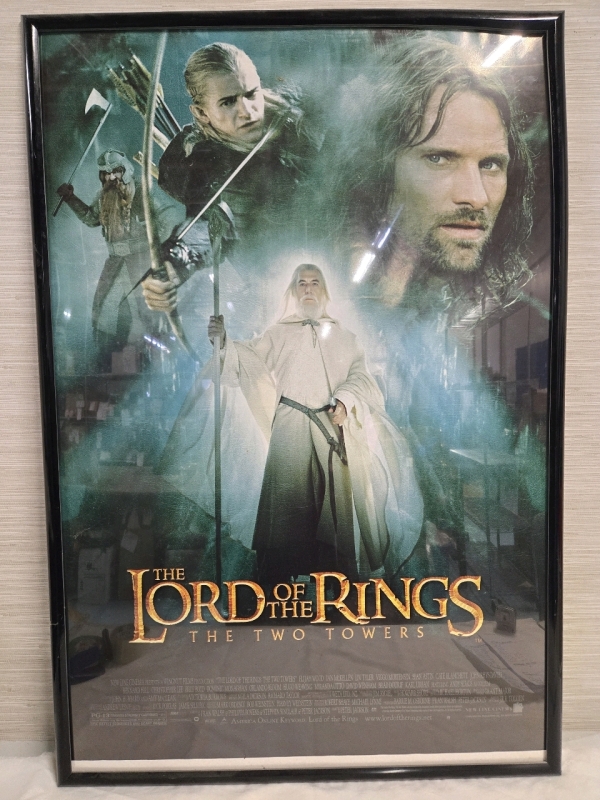 The Lord Of The Rings: The Two Towers ( 28" x 41 " )Wall Poster With Frame