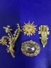 Lot of vintage goldtone and rhinestone brooches - 7