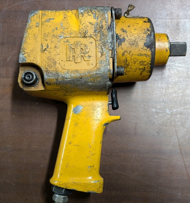 Ingersol Rand Pneumatic Impact Wrench. Head is 3/4" Exact Model and Number have been worn off.