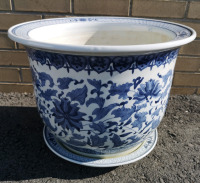 Beautiful Ceramic Planter with Underplate - 16" Diameter & 11" Deep