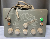 Vintage Heathkit R.F. Signal Generator . Untested