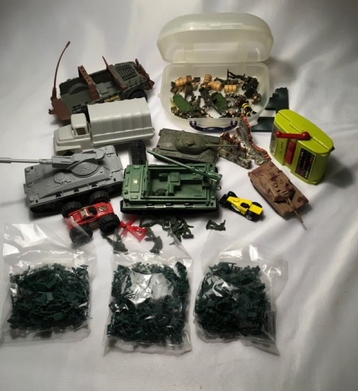 Tanks Jeeps Plastic Soldiers Toys