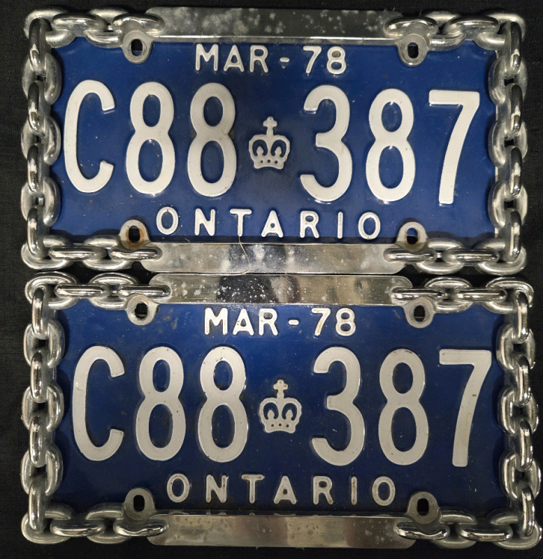 Matching Ontario License Plates With Chain Cover | Plate # C88 387 ( 12" x 6" )