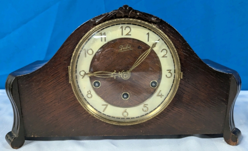 Vintage Mantle Clock. 14" Wide As is. No Key.