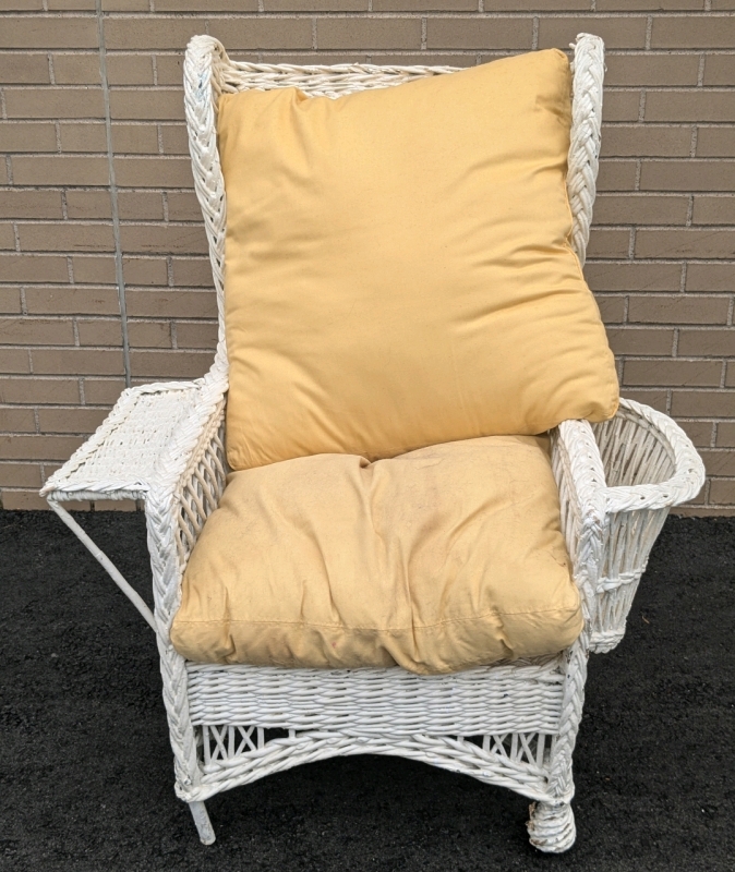 Vintage White Wicker Deck Chair with Side Table & Storage + Huge Poofy Cushions | 26.5" x 35" x 43.5" Tall