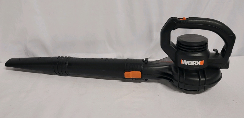 WORX 7.5A 2-Setting Electric Yard Blower , Model WG506 . Tested Working . Handle has crack by Power Button