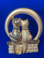 JJ Jonette Vintage Two Cats On Wall Under Full Moon Signed Goldtone