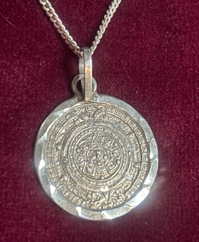 Mexican 925 Sterling Silver Aztec Mayan Calender Pendant and Sterling Chain