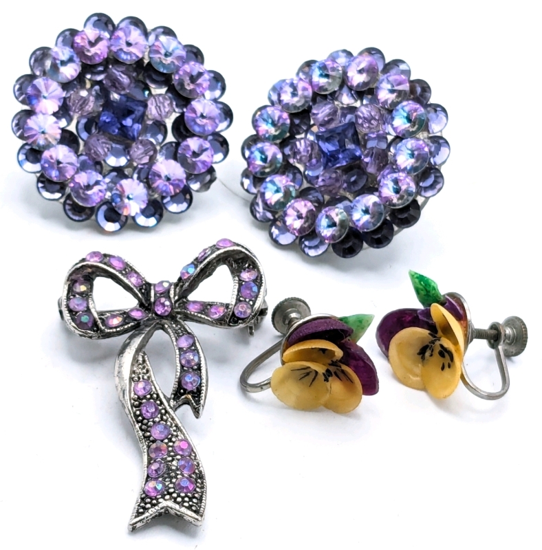 Pretty in Purples : Vintage Earrings (incl African Violet earrings made of shells) & Bow Brooch