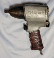 Husky 1/2" Impact Wrench Air Tool . Untested . Handle Grip has a Crack