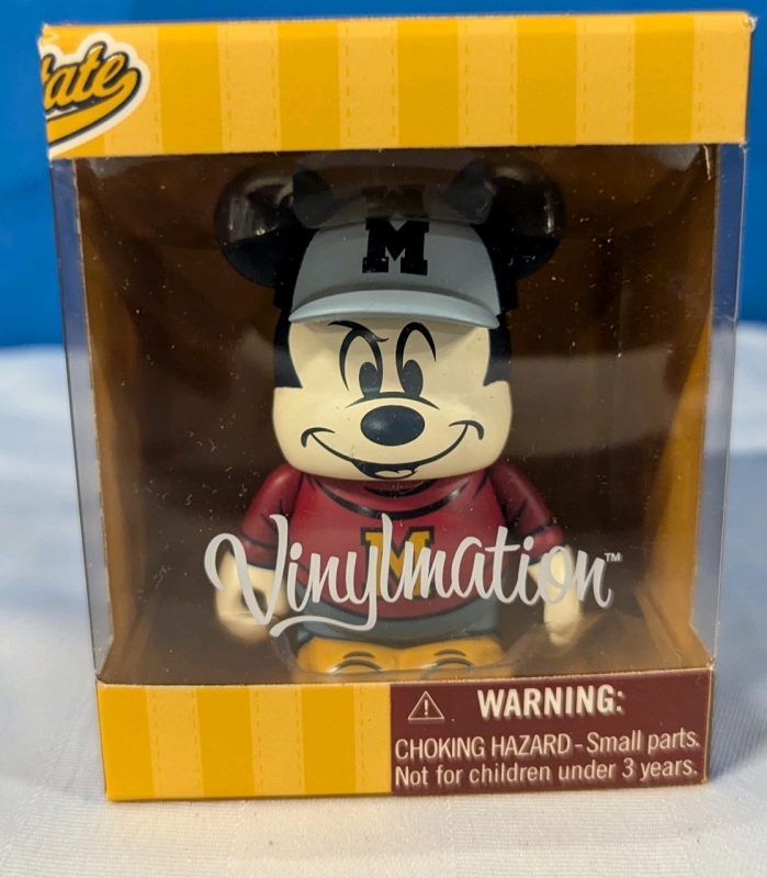 New Disney Vinylmation Mascot Micky Mouse. 3" Tall Figure.