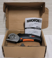 New - WORX 4V ZipSnip Cordless Electric Scissors , Model # WX082L . Retail $60 . Tested Working