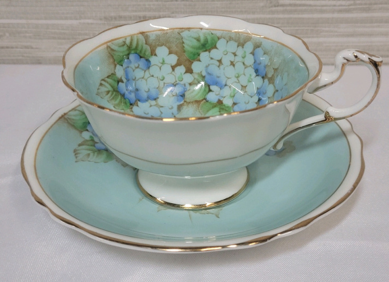 Vintage Paragon Double Warrant Hydrangea Cup & Saucer , Both Ring True . No chips or cracks