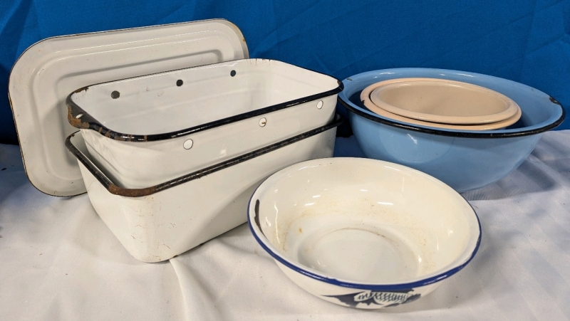 7 Piece Vintage Enamelware. Largest Bowl Measures 11" Across.