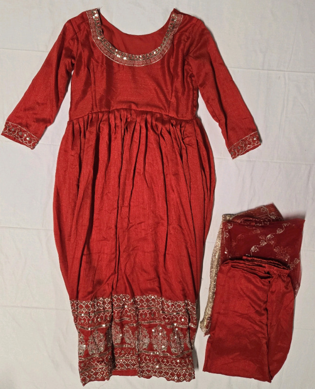 New | Womens Middle Eastern Style 3 Piece Dress | Includes Dress, Head Covering & Leggings