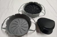 New | Silicone Baking Lot | Includes 2 Silicone Baking Pans, 1 Silicone Oil Strainer & 1 Pair of Silicone Oven Mits