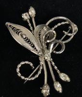 JAYFLEX Sterling Rhinestone Filigree Spray Brooch.