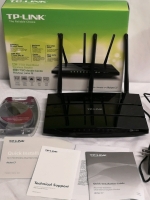 TP-LINK 1750 Dual Band Wireless Router + HDMI Coupler